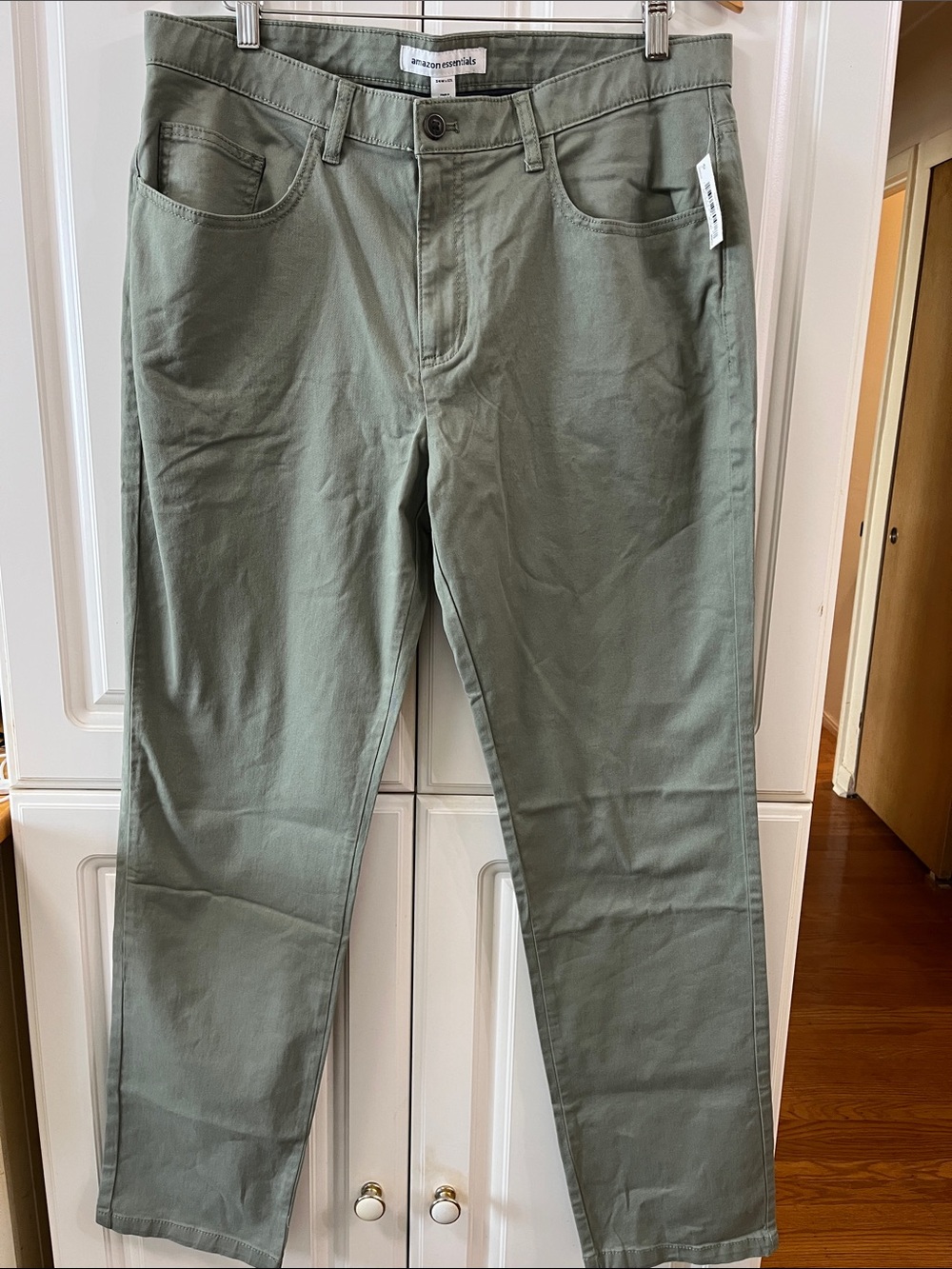Amazon Essentials men’s athletic fit chino pants dark olive size size 34 x 32
